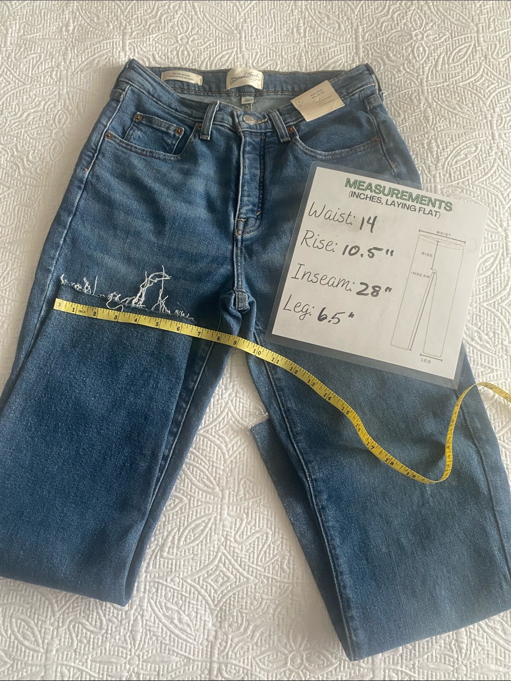 Universal Thread Mid-Rise Button Fly 80’s Slim Fitted Hip & Thigh Blue Jeans Sz8 - Picture 9 of 12